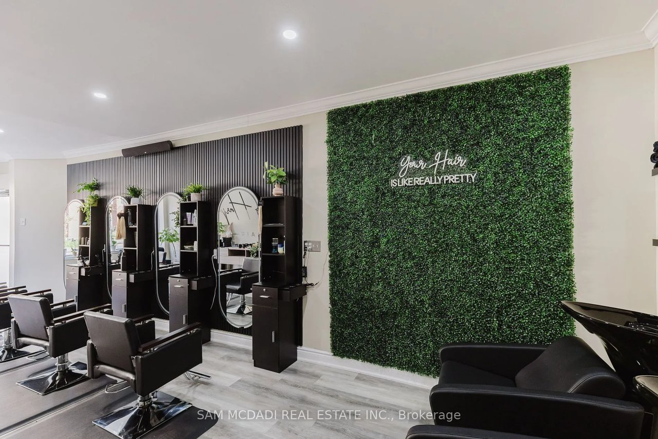 Single Office - 728 Main St E