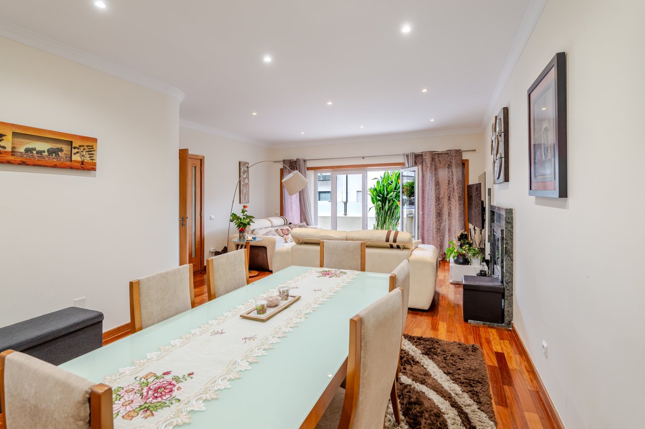 Luxury Four-bedroom Villa in Porto