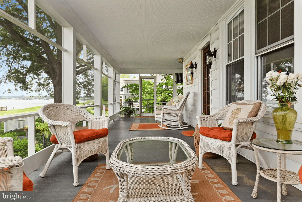57 Bay Dr