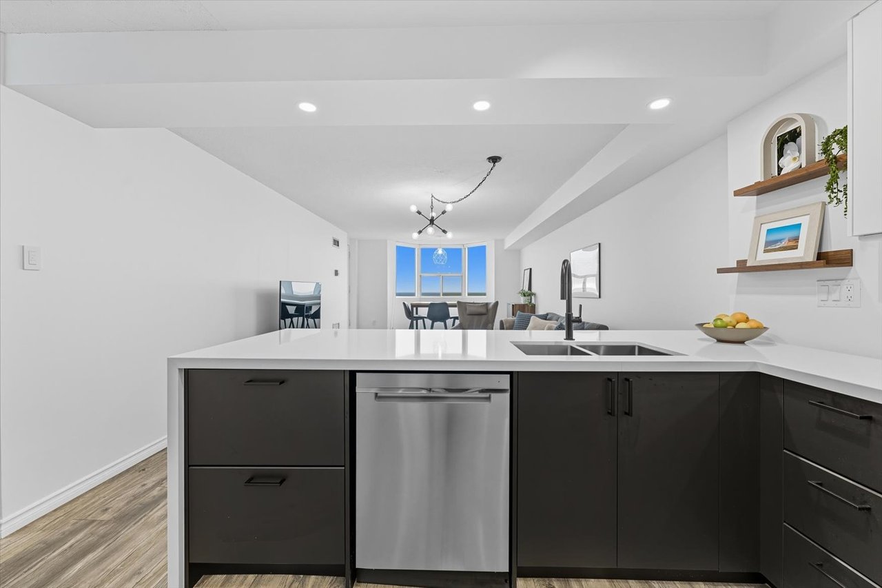 3845 Lake Shore Blvd W 1508