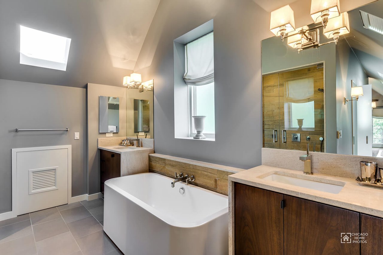 Sold | 2213 West Homer