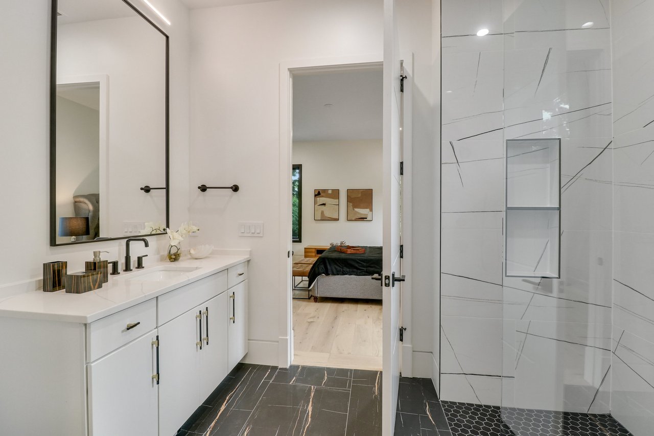 	  	1138 Basil Rd, Mclean, VA 22101