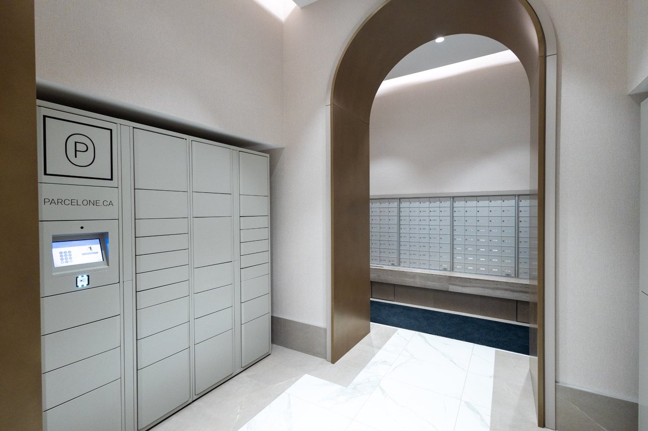 1415 Dundas St E, #504