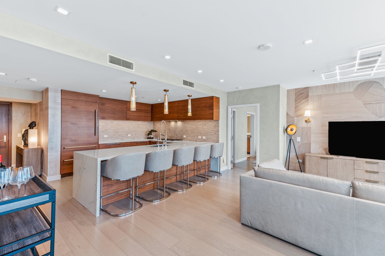 888 W E Street Unit 1106