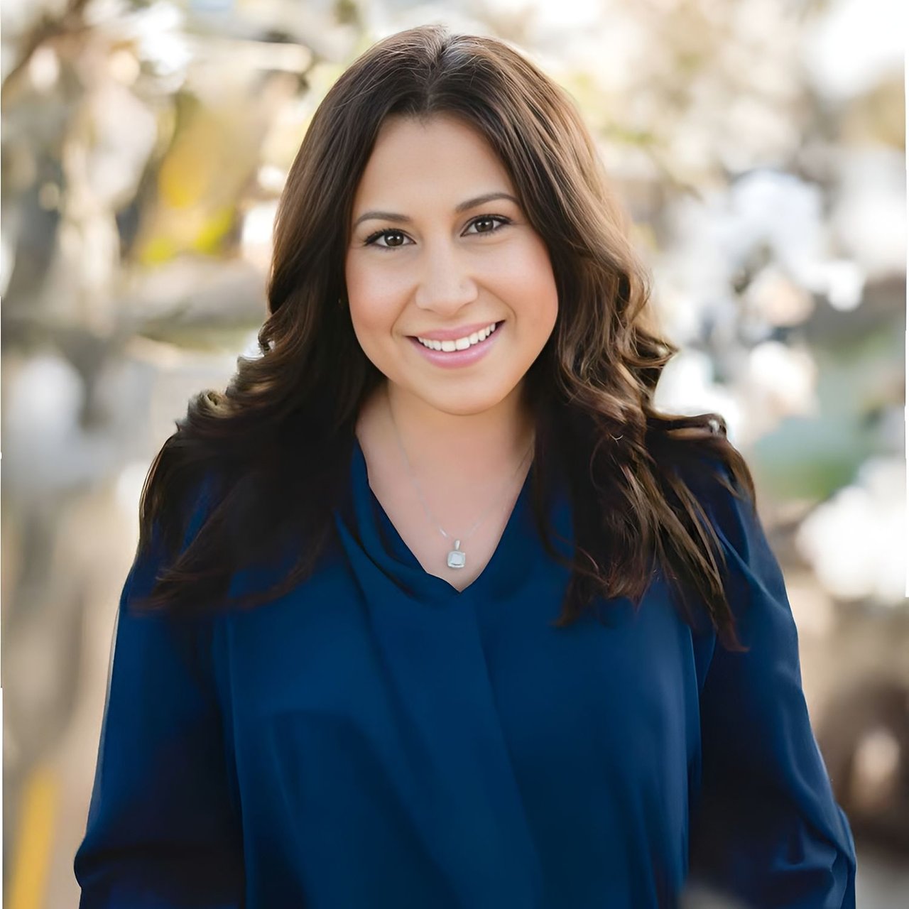 Leah Hall Newport Beach, CA Real Estate Agent Headshot