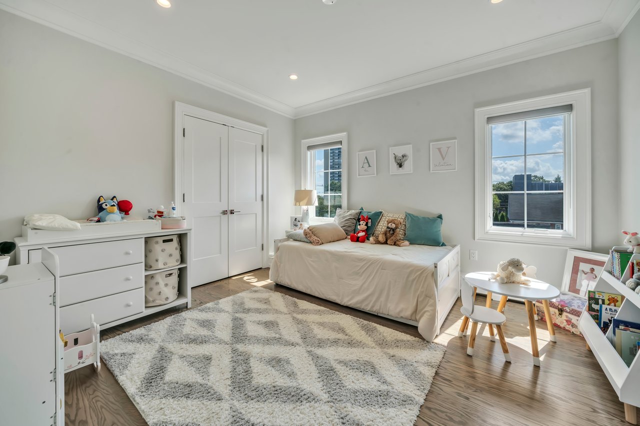 214 Forest Road