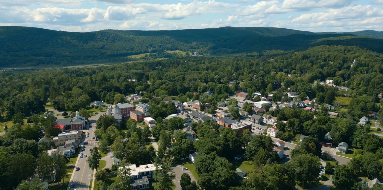 Living the Lenox Lifestyle: The Pros and Cons of Living in Lenox, MA
