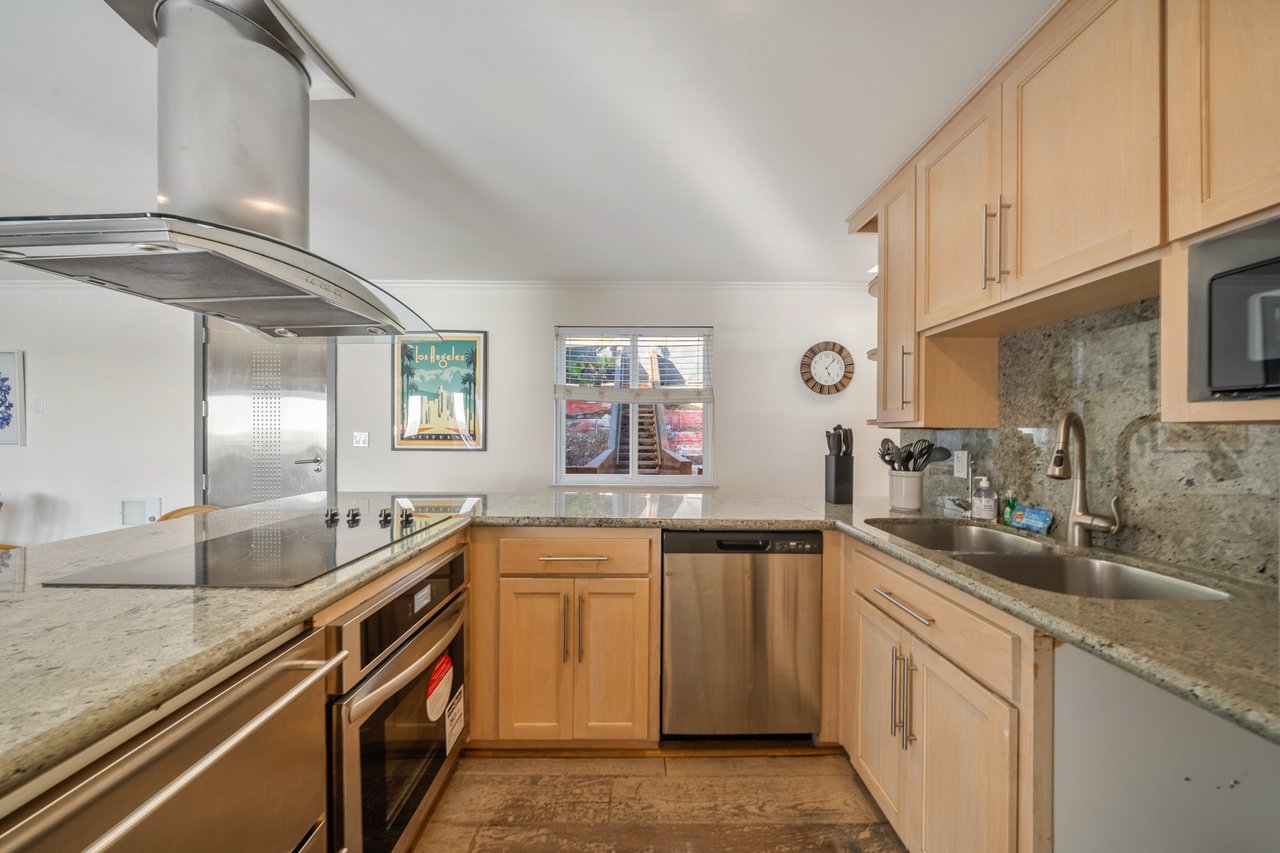 Pacific Retreat 🌊