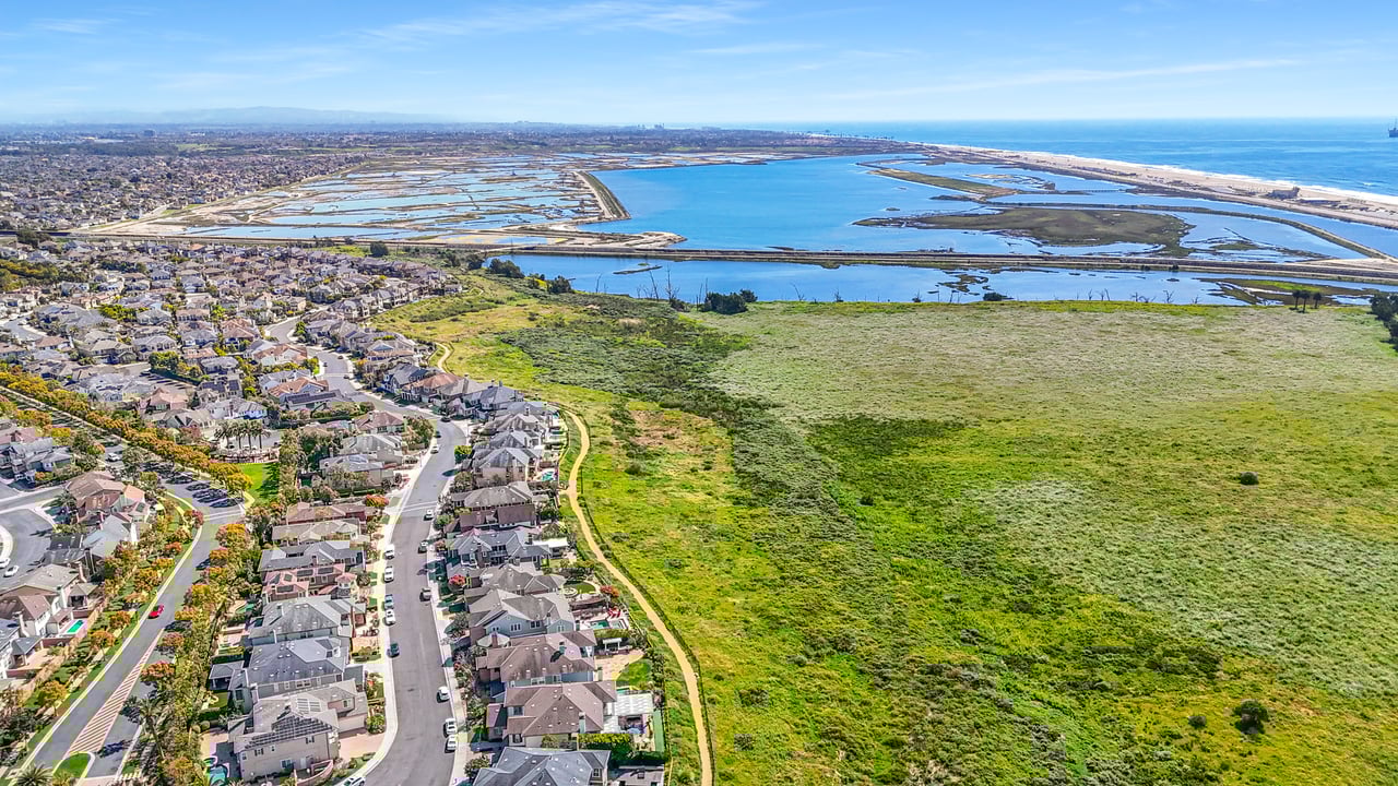 4492 Oceanridge Dr, Huntington Beach