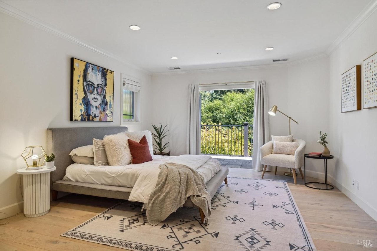 10 Tarry Rd