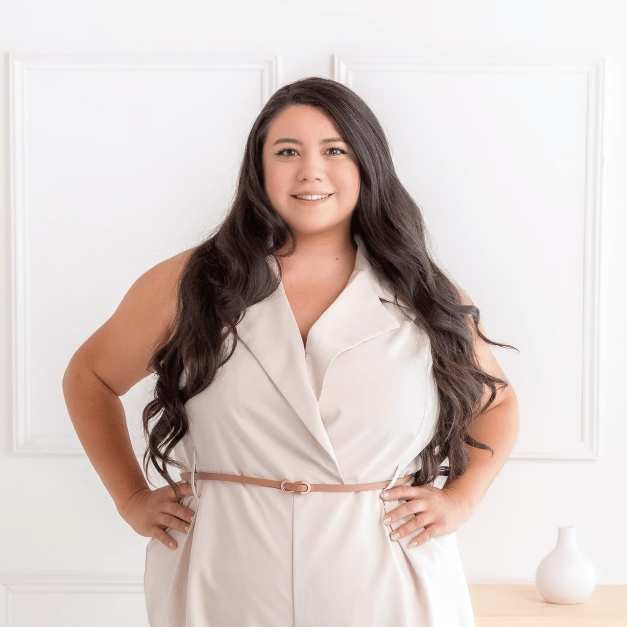 Iris Gomez Libertyville, IL Real Estate Agent Headshot