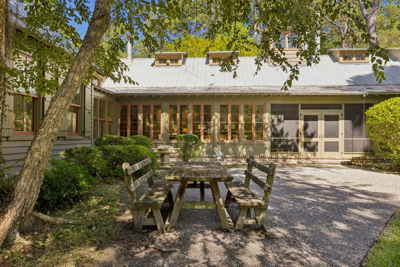13 Barksdale Lane