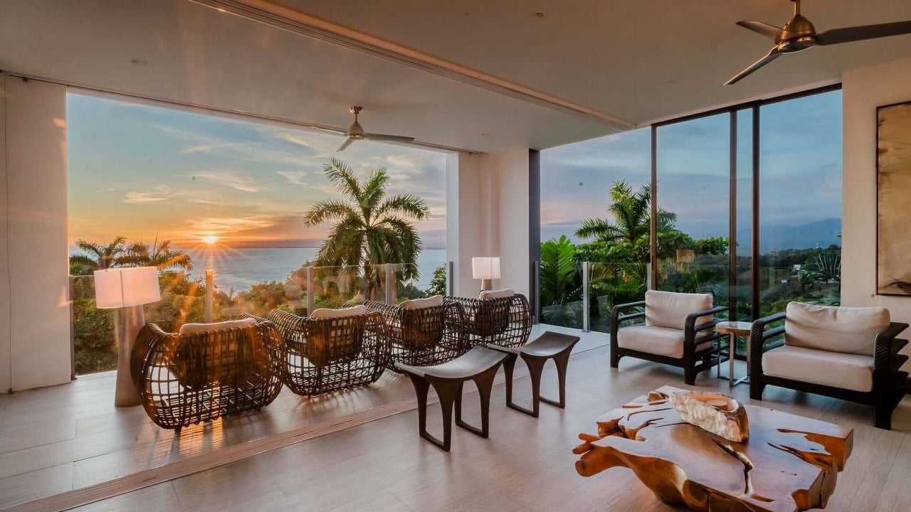 Mirazul, Hill Top Luxury Estate