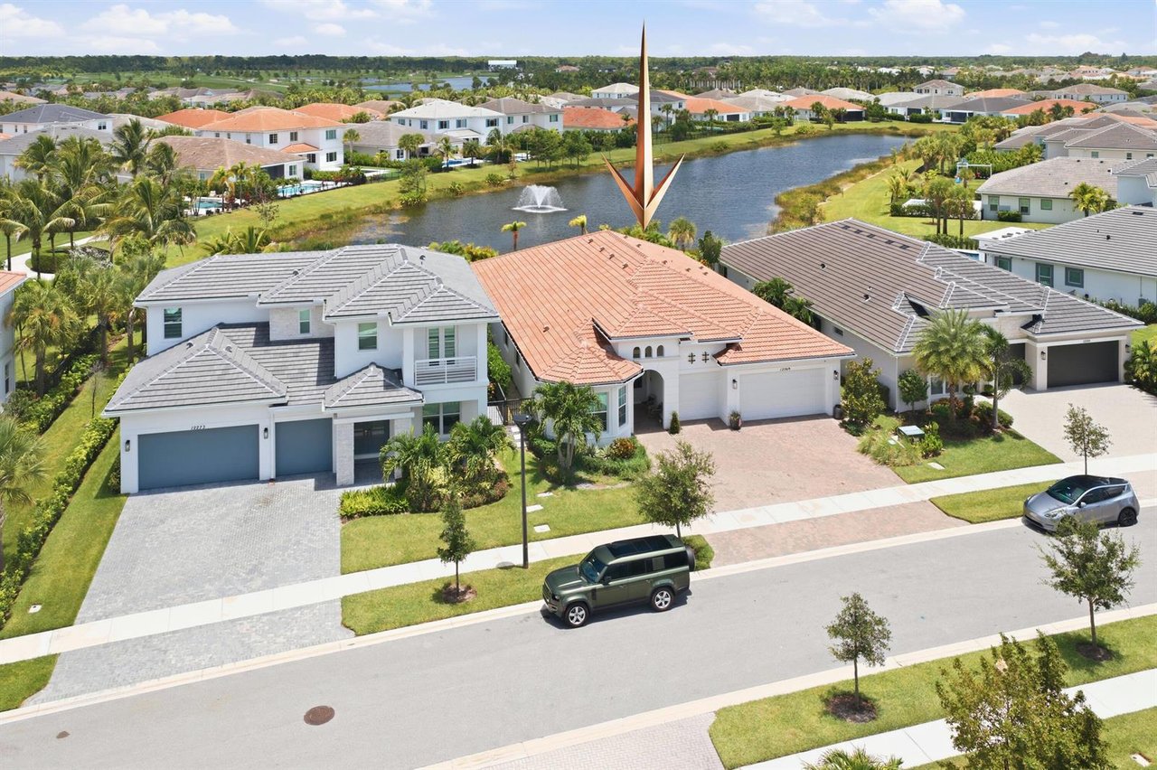 12269 Waterstone Cir