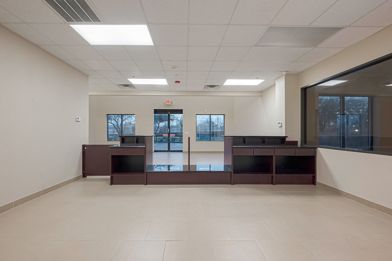 11820 S Sam Houston Pkwy W