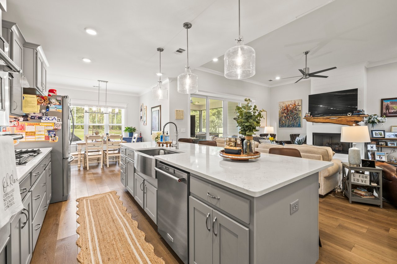 Richmond Hill Dove Drake Drive