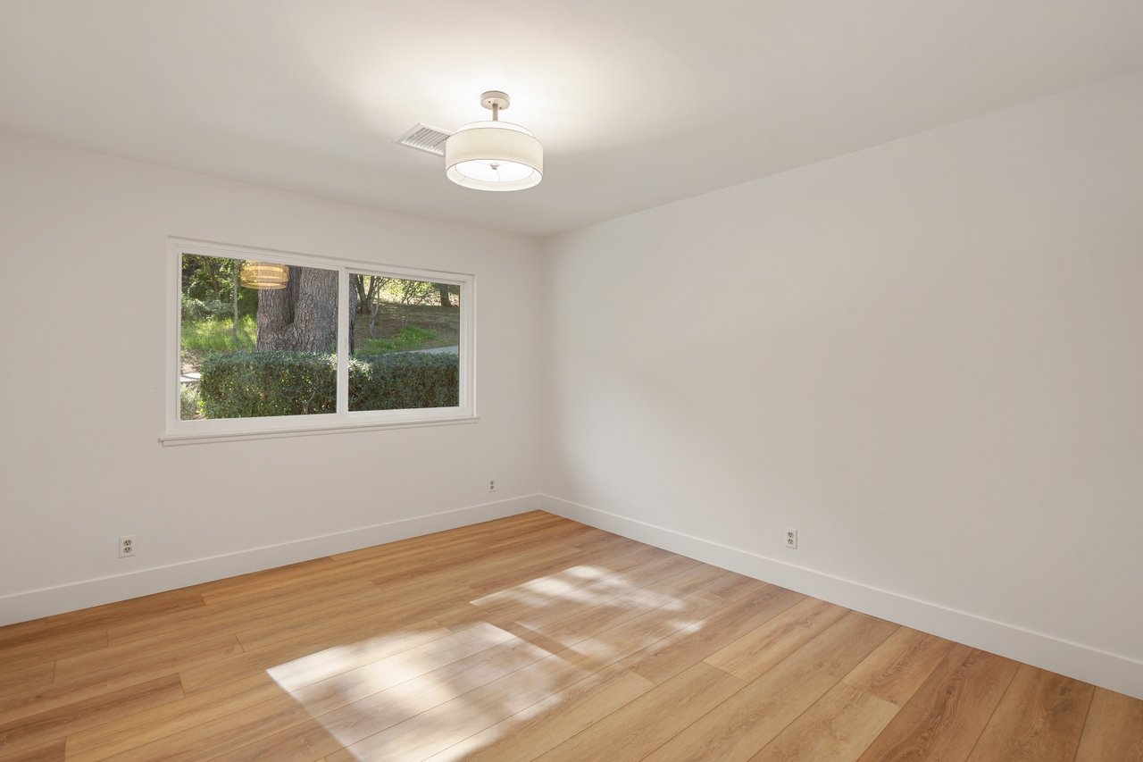 7817 E. Sandberg Lane