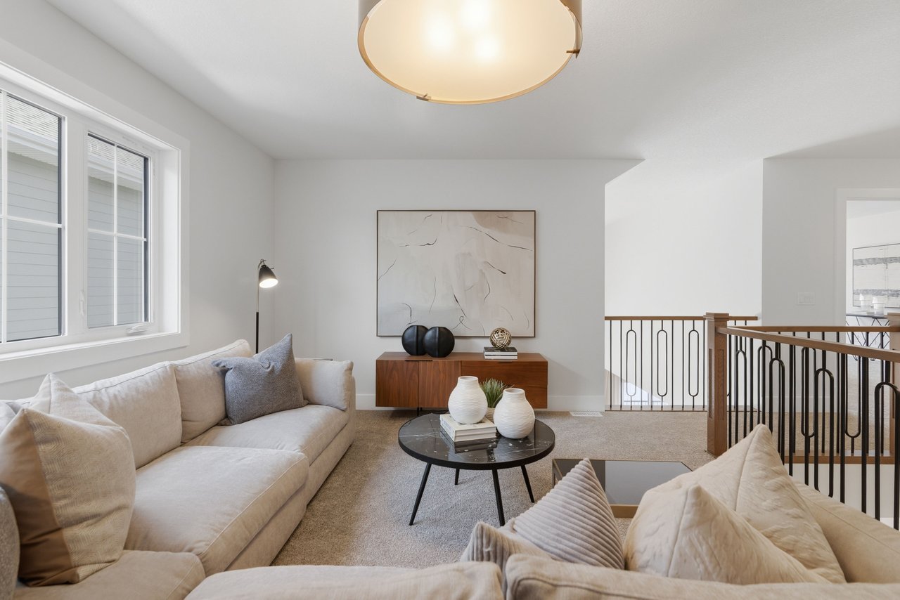 378 Bessborough Drive SW