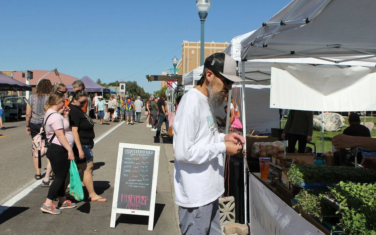 8th St Market