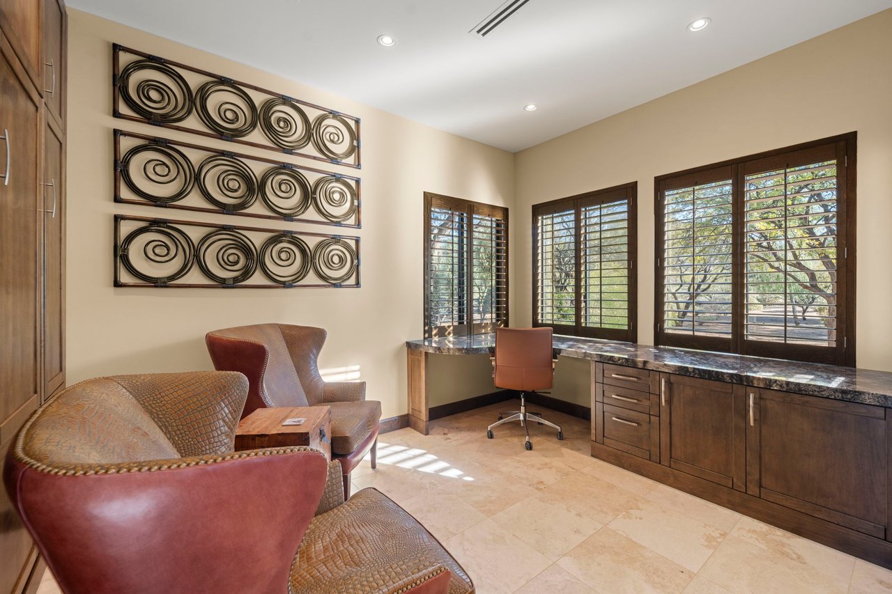 10570 E Pinnacle Peak Road