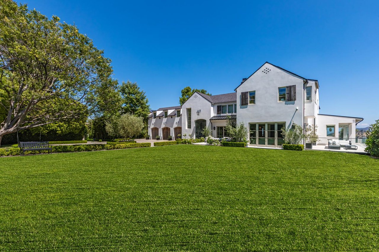 11951 Pinnacle Pl, Beverly Hills