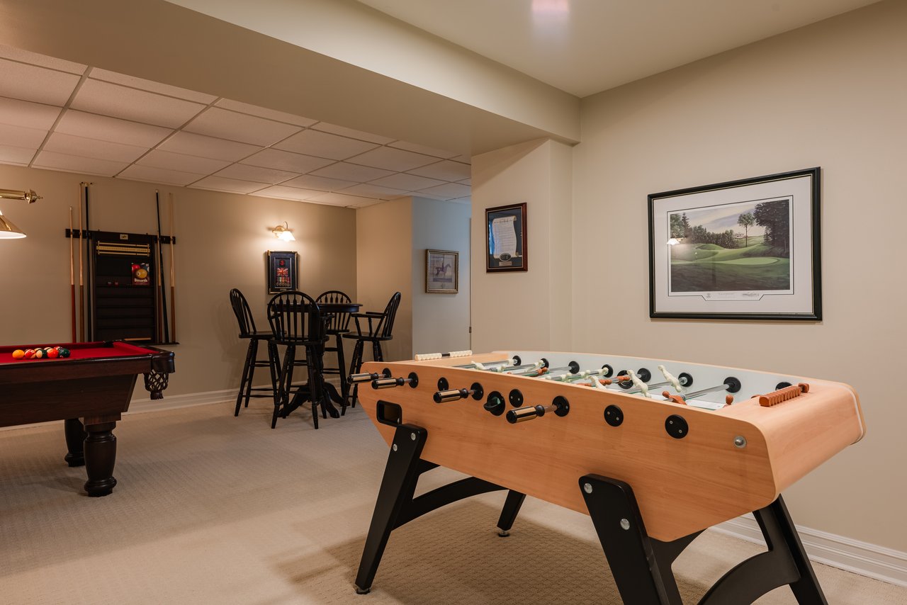 Family Oasis in Ford