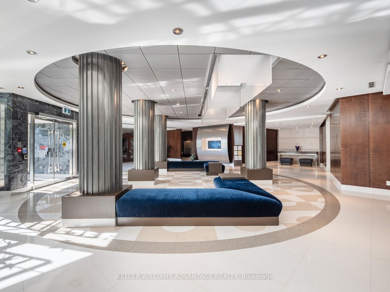 PENTHOUSE ESCAPE IN THE TOWN