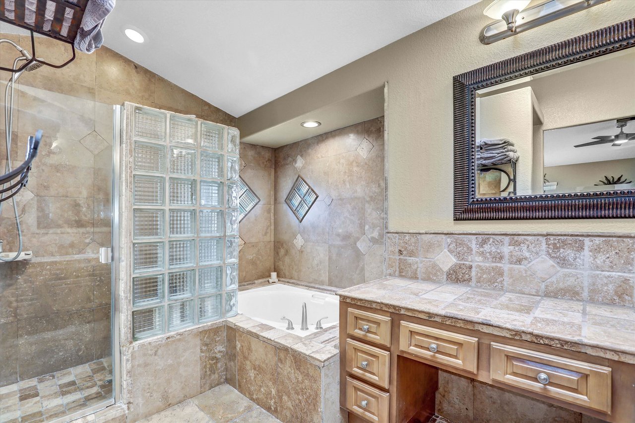 2669 Victoria Circle