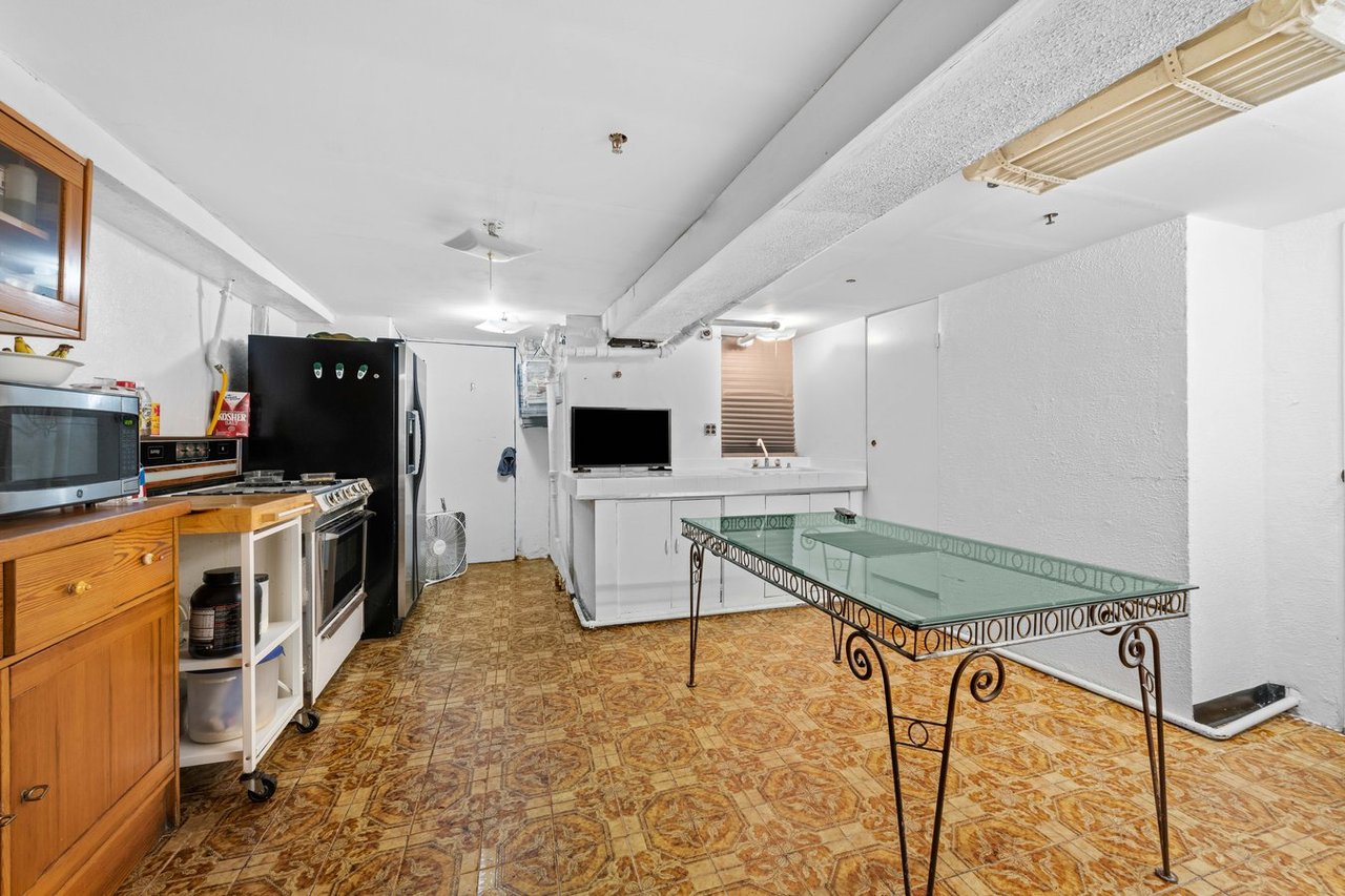 607 West 187th Street