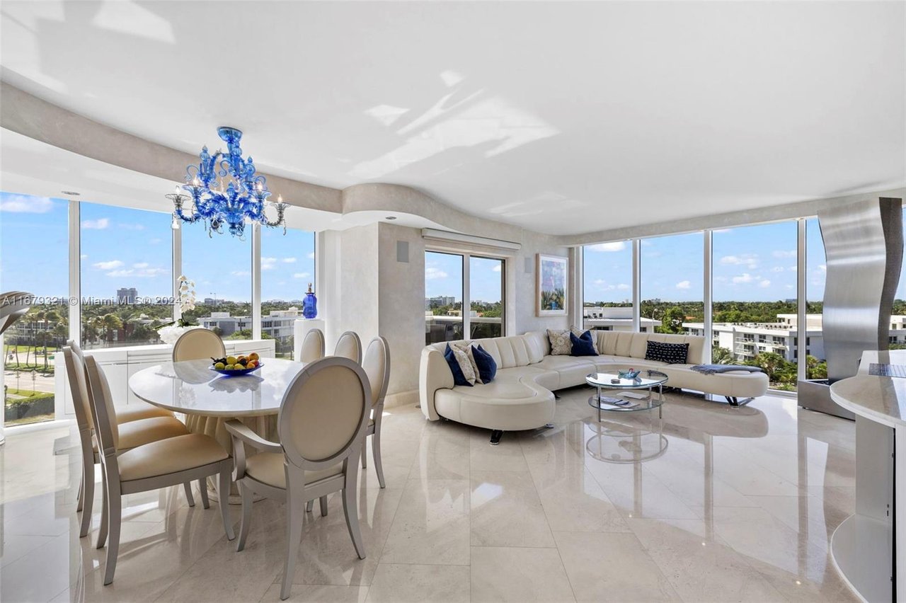 Harbour House, Unit 422 + CABANA