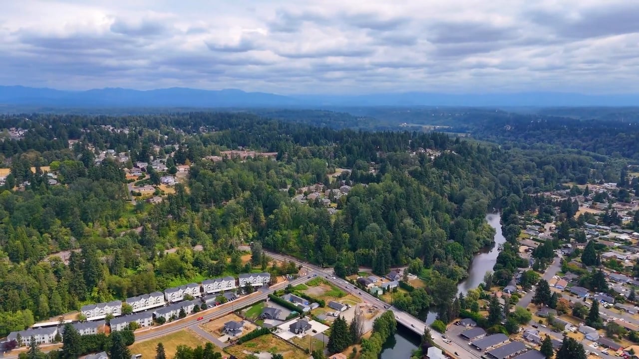 Carrie Haymond presents Green Riverfront