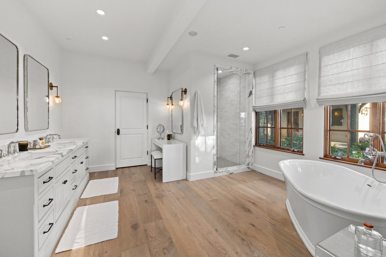 Regency Hills Estate