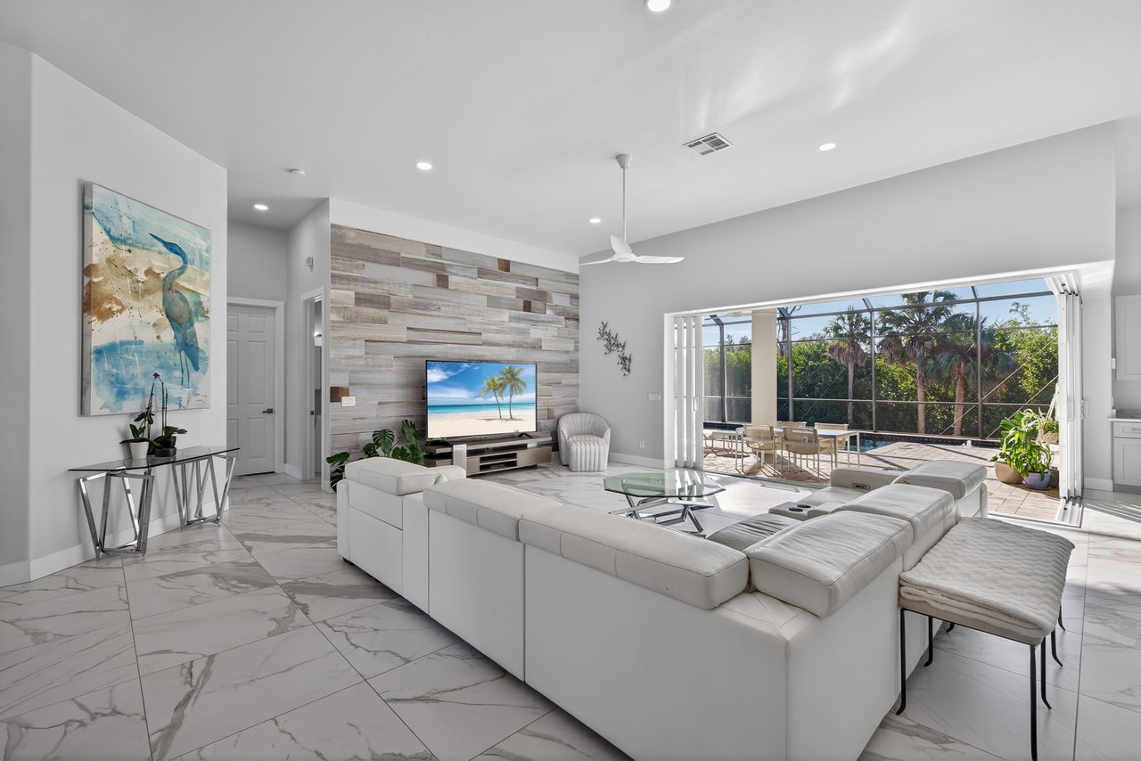 Preserve-backed sanctuary—fully transformed.