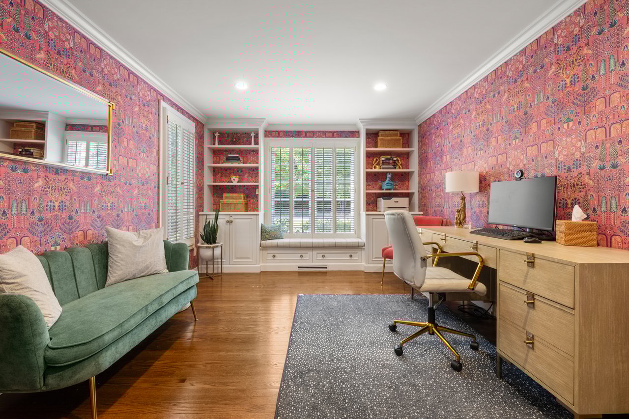 1 Old Colony Drive