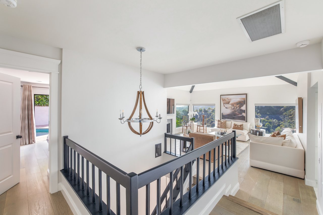 1111 Somera Rd