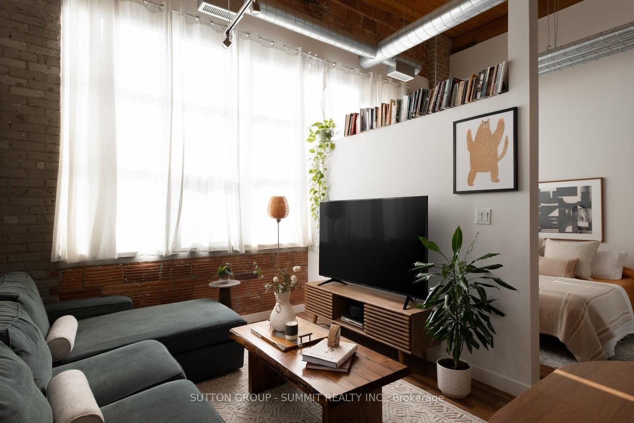 FEATHER FACTORY LOFT PENTHOUSE