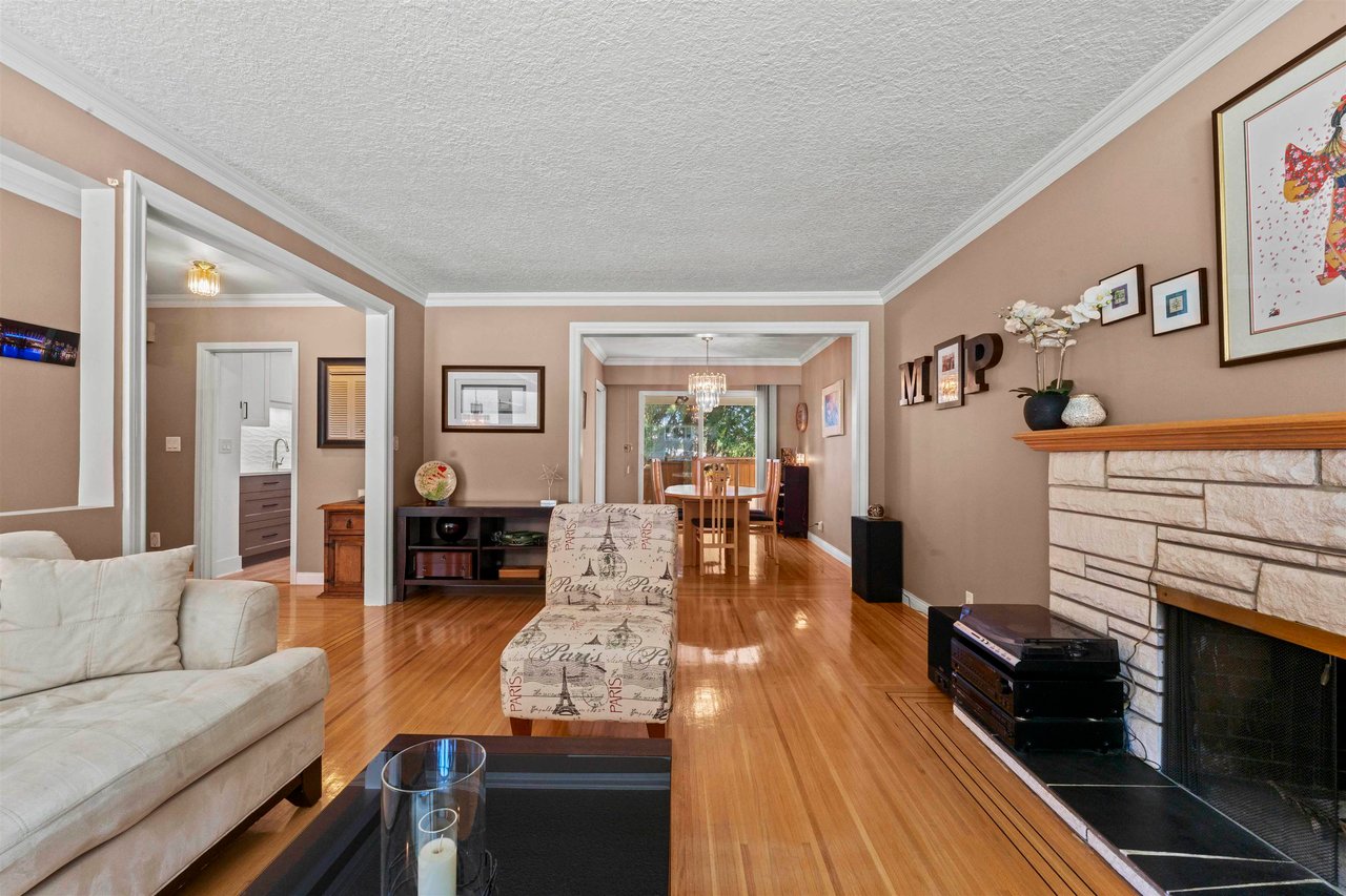 942 GARROW DR