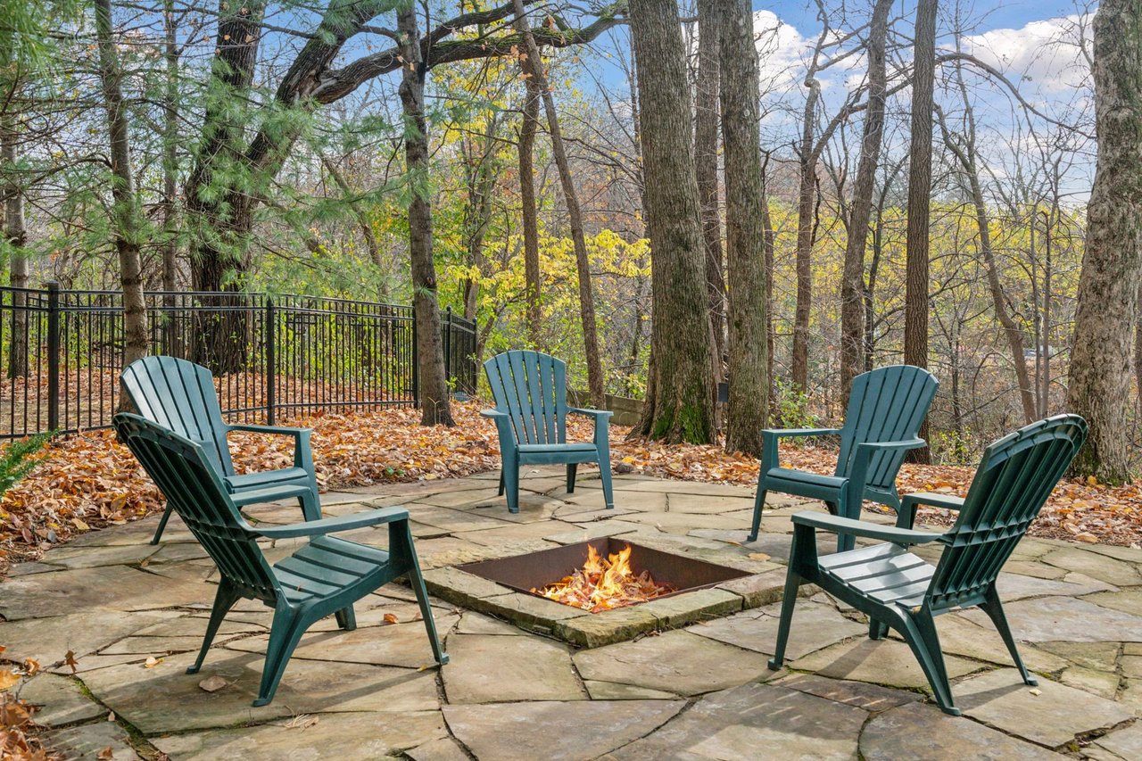 *PENDING* 20395 Linden Road, Deephaven