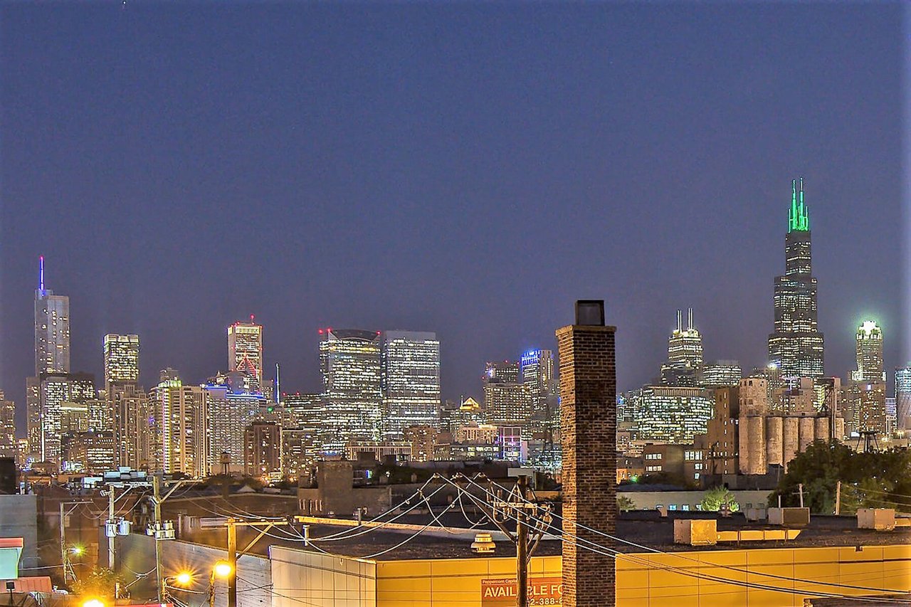 Just Listed | 1617 West Grand Avenue #3E for $659,900