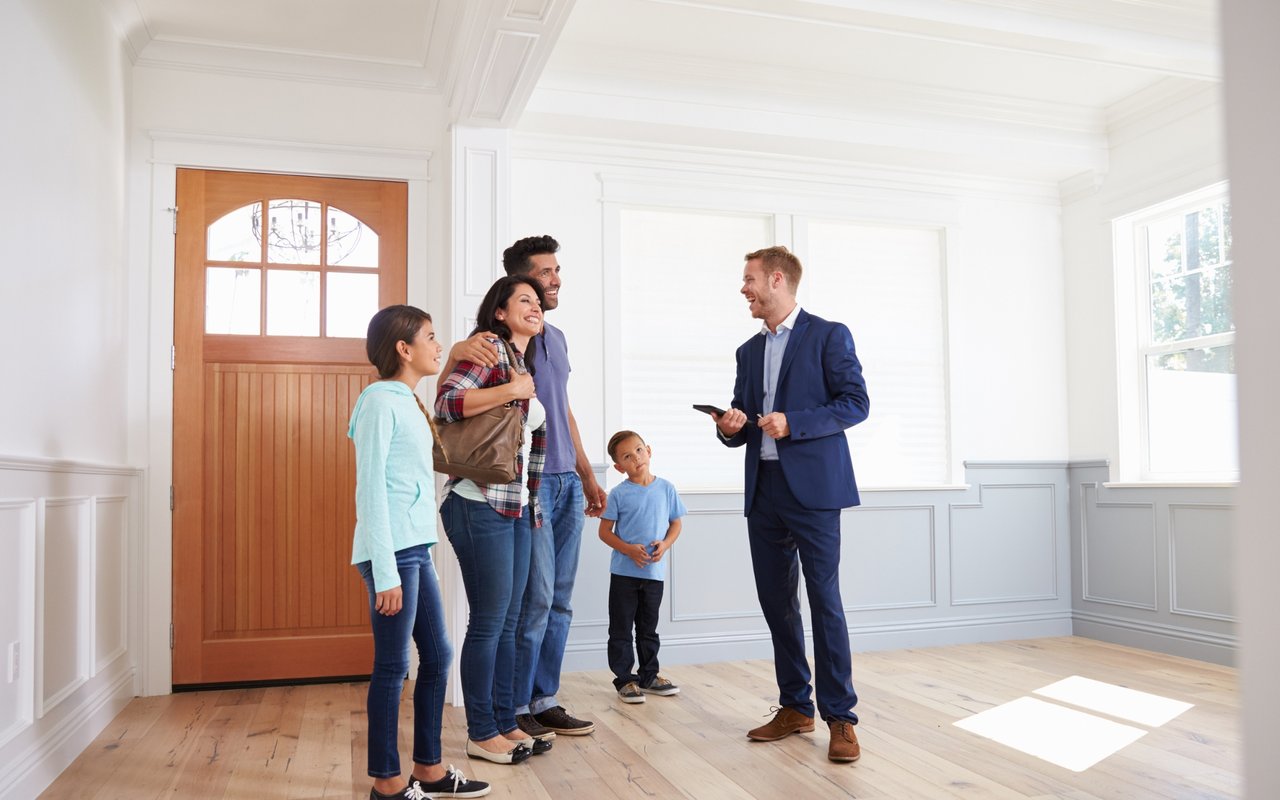 Buyer’s Agent vs Listing Agent: What’s the Difference?