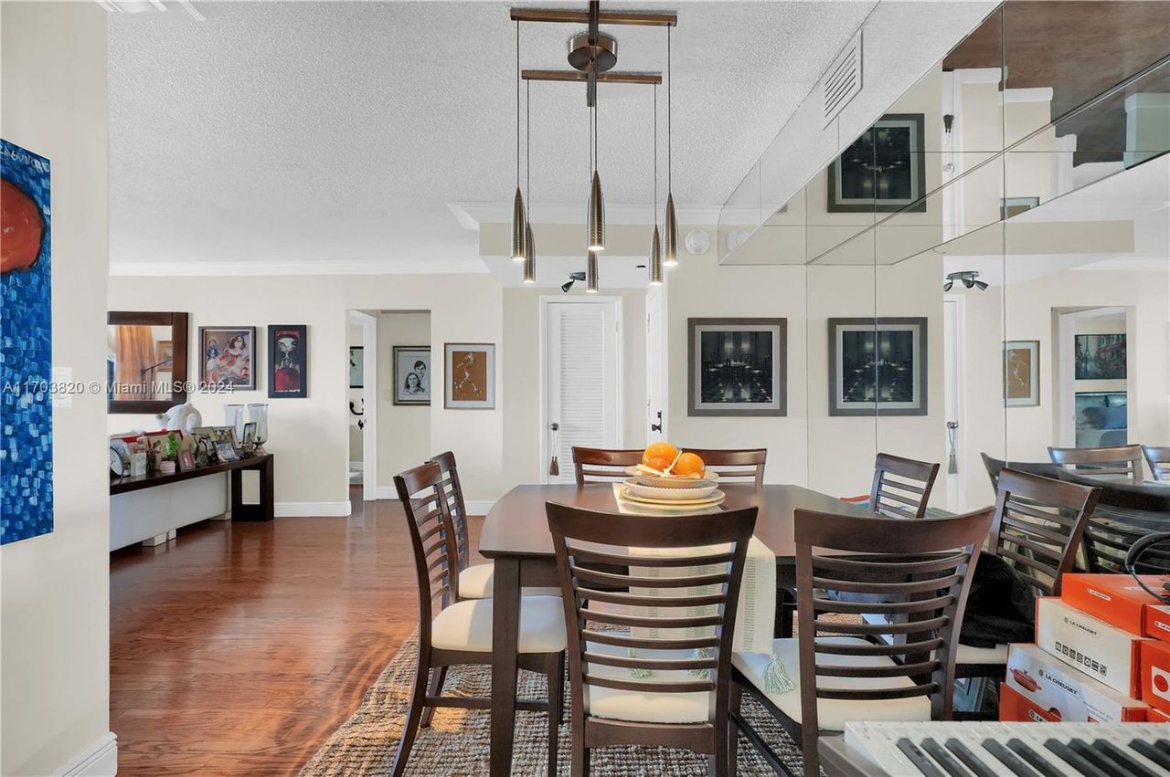 1121 Crandon Blvd, #E803