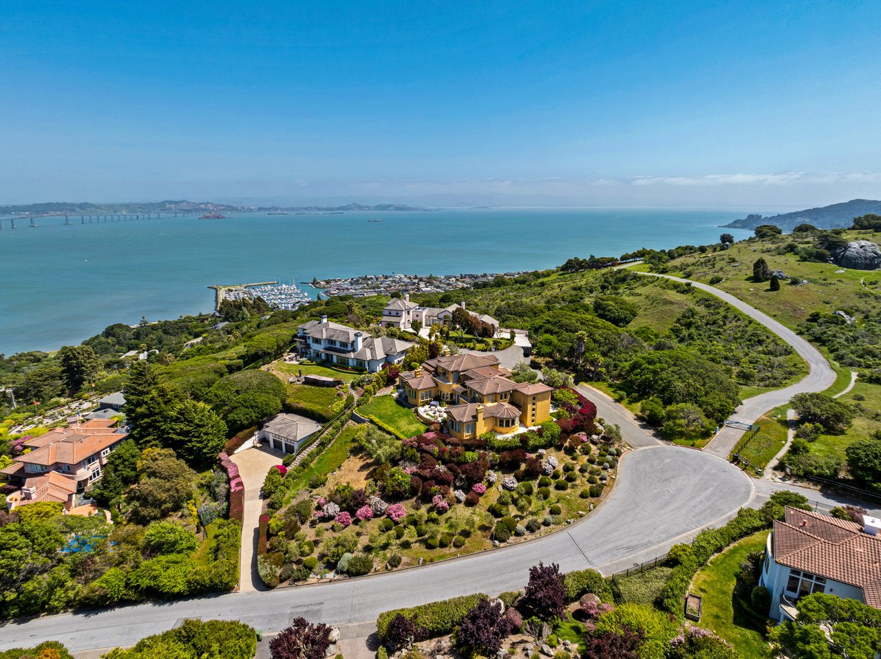 Sweeping Views Across the Bay
