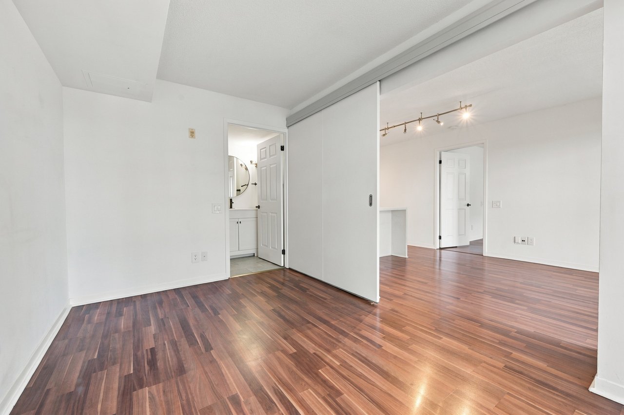 Immaculate 2 Bedroom Corner Unit