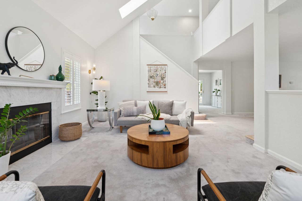 219 Butterfield Dr