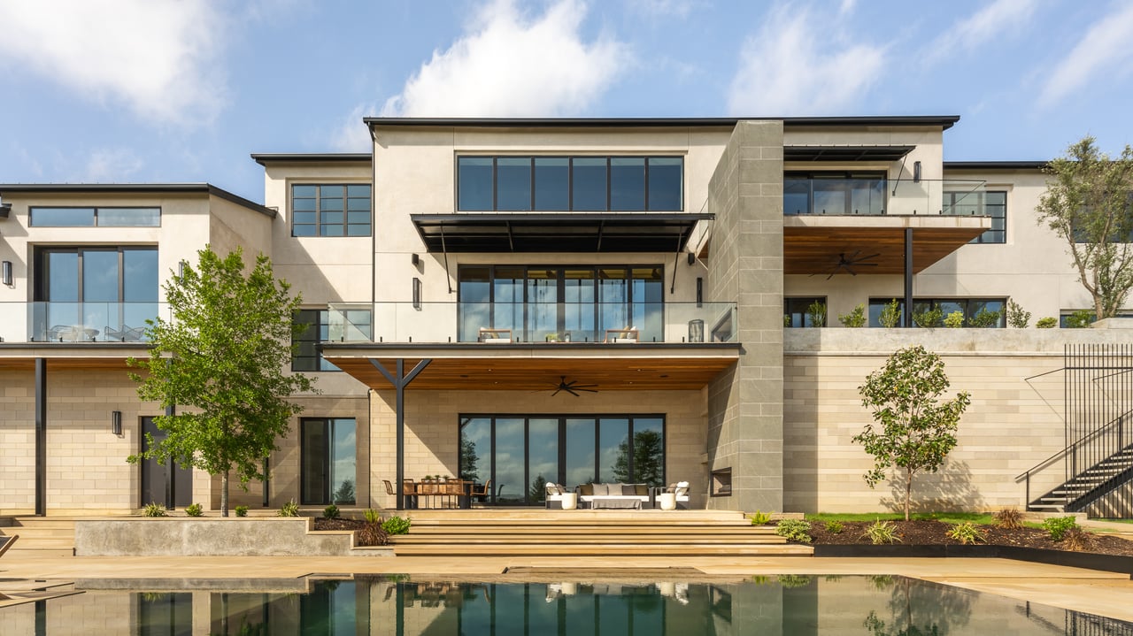 SPANISH OAKS ORGANIC MODERN