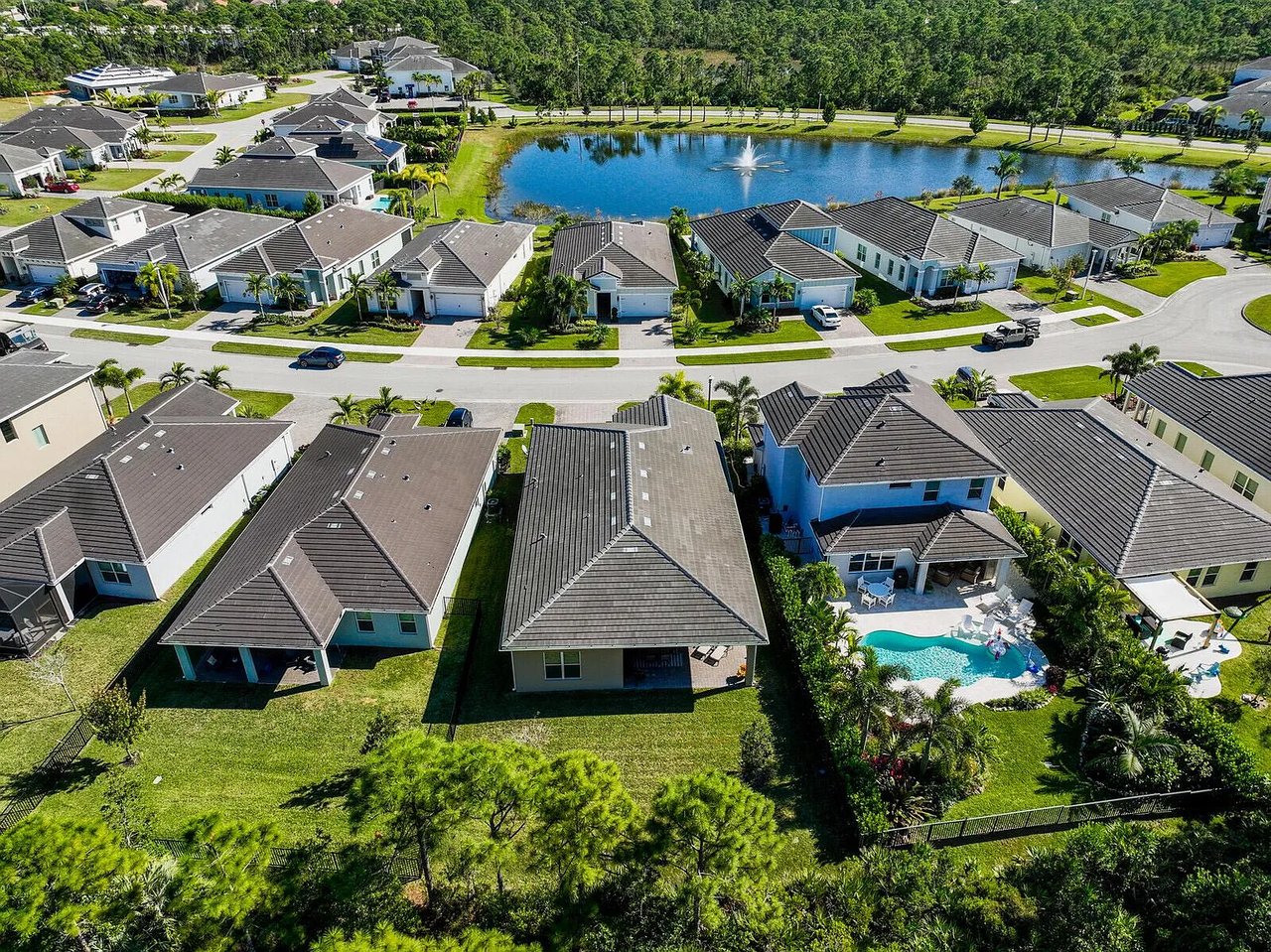 4724 SW Briarwood Ct