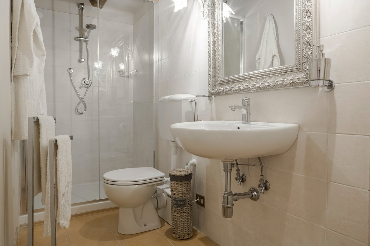 Marvelous Countryside Villa Outside of Lucca