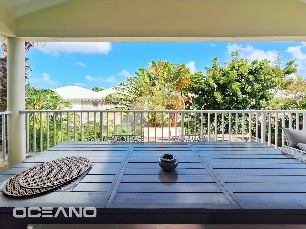 3-bedroom condo - Orient Bay