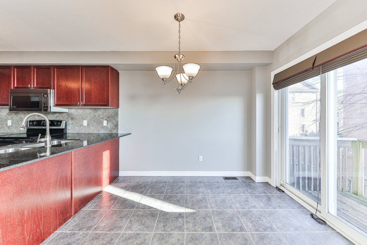 2280 Baronwood Dr Unit 18, Oakville