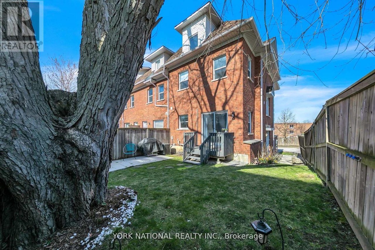 12 Loring Doolittle Ct